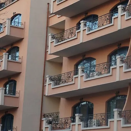 In Bonita شقة