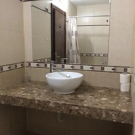 In Bonita شقة *