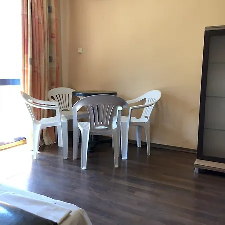 In Bonita شقة